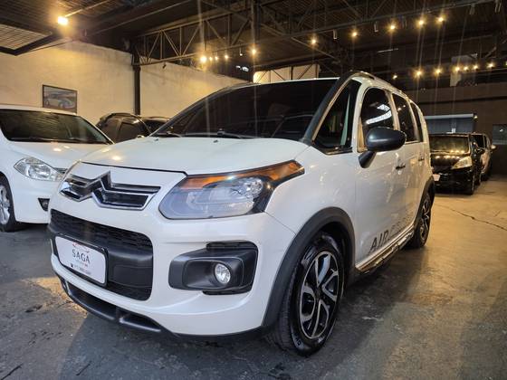 CITROËN AIRCROSS 1.6 EXCLUSIVE 16V FLEX 4P AUTOMÁTICO CITROËN AIRCROSS 1.6 EXCLUSIVE 16V FLEX 4P AUTOMÁTICO